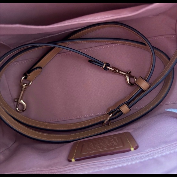 Coach Powder Pink Medium/Regular Rowan Bag - CEA18 - Picture 3 of 4